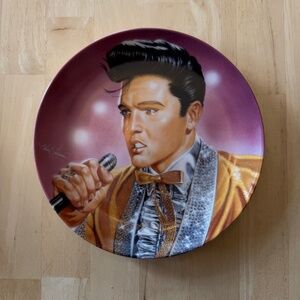 Elvis Presley 'Golden Boy' Collectible Plate by Delphi